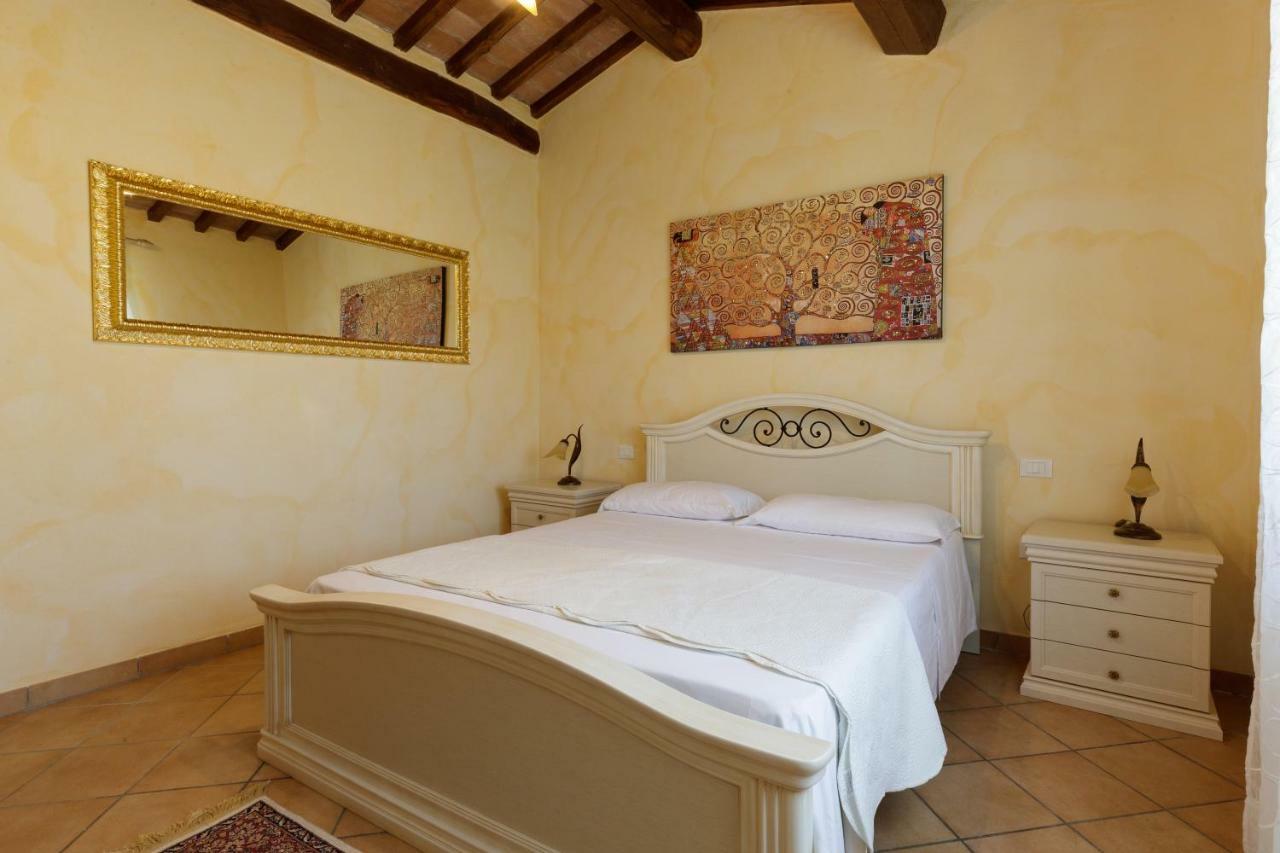 Borgo Dei Gigli Villa ลัมปอเรคคิโอ ภายนอก รูปภาพ