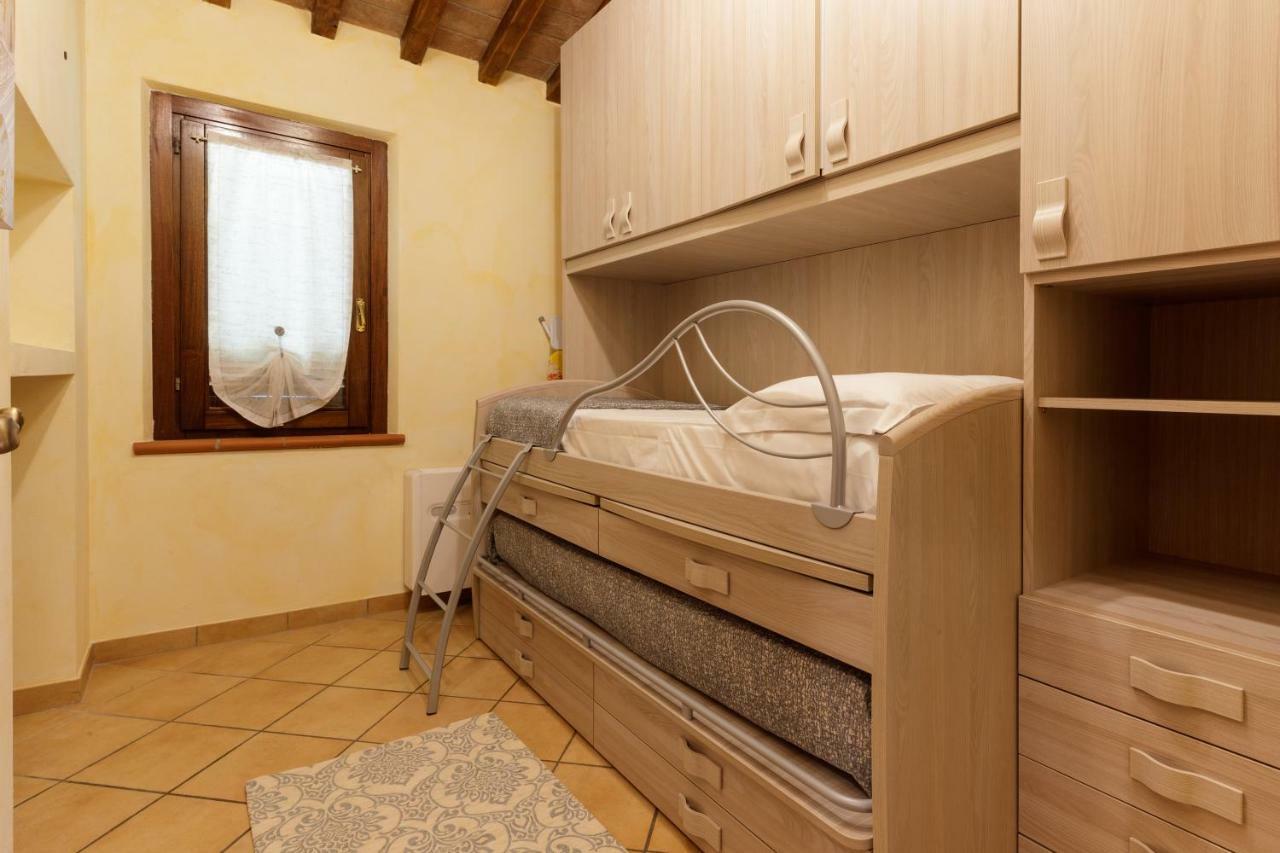 Borgo Dei Gigli Villa ลัมปอเรคคิโอ ภายนอก รูปภาพ